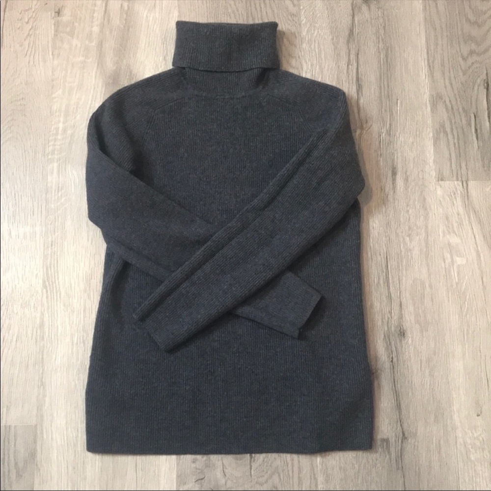 Tory Burch Turtle Neck